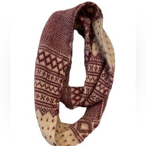 Andes gifts burgundy, and cream Nordic print alpaca blend infinity scarf
